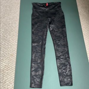 Black camo spanx - size small